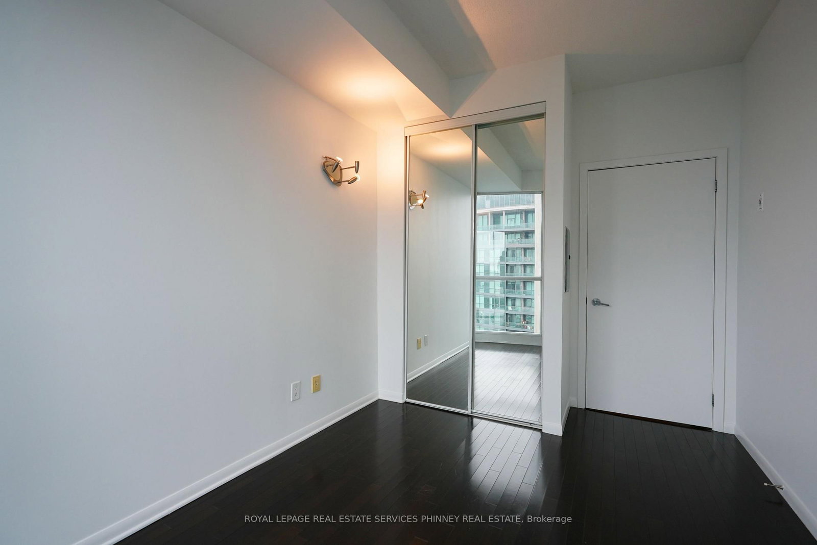 219 Fort York Boulevard, Unit 3506 - Photo 11