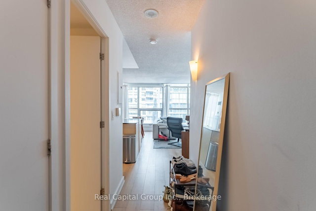 726 - 36 Blue Jays Way