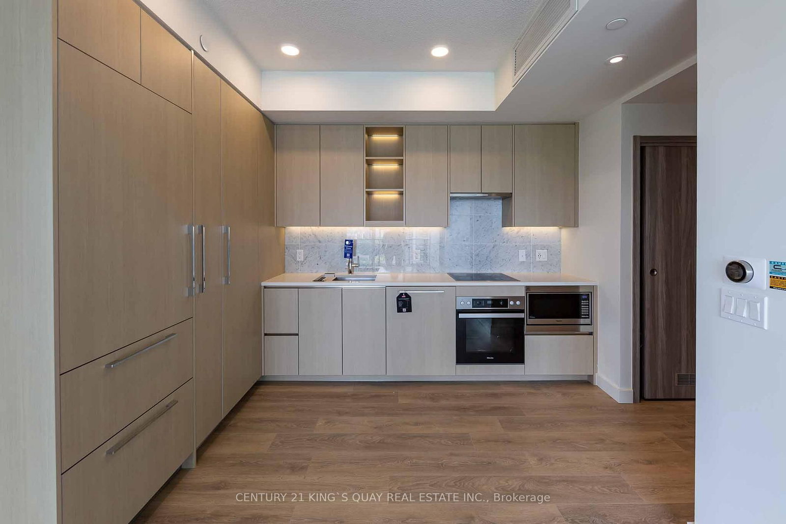 95 Mcmahon Drive, Unit 1909 - Photo 3