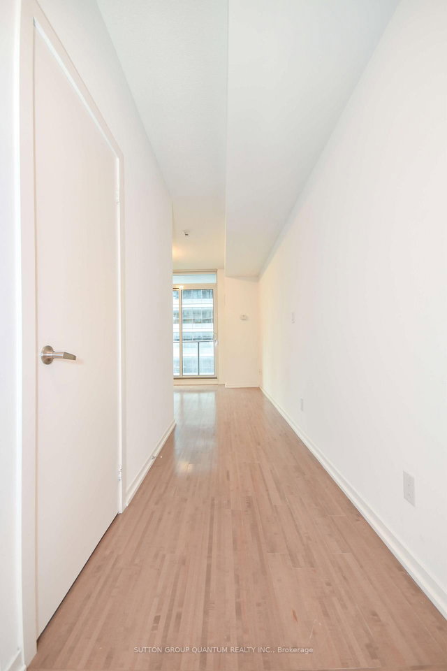 2507 - 65 Bremner Boulevard