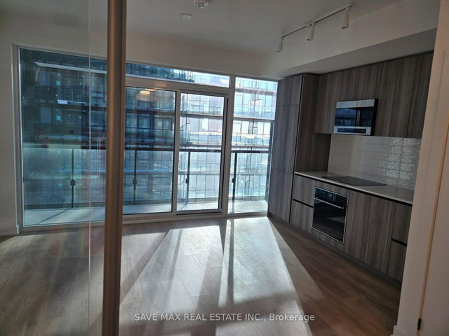 2607 - 127 Broadway Avenue N