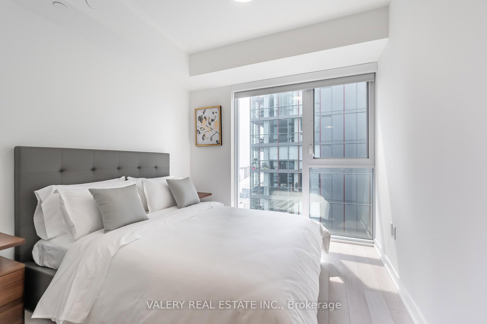 357 King Street W, Unit 3109 - Photo 8