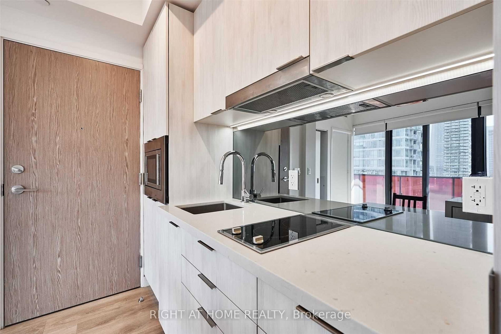 215 Queen Street W, Unit 1716 - Photo 22