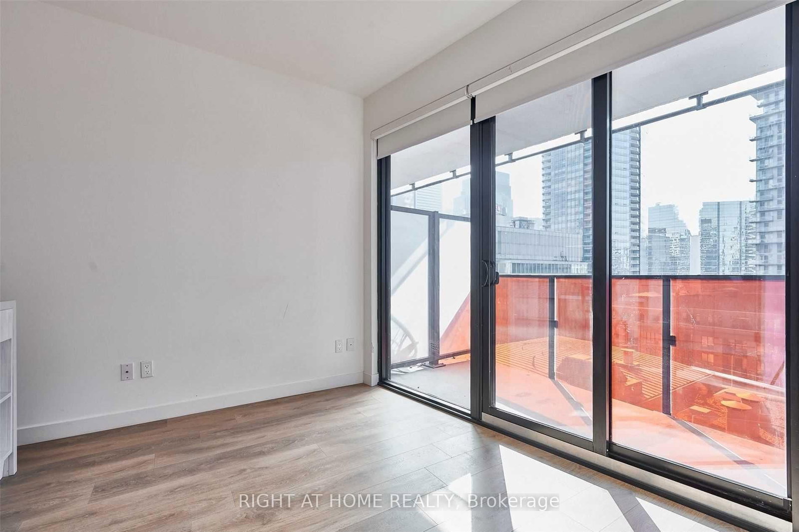 215 Queen Street W, Unit 1716 - Photo 3