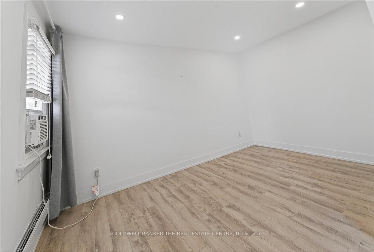 252 Soudan Avenue - Photo 11