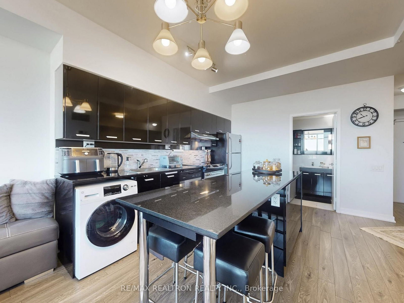 15 Singer Court, Unit Ph06 - Photo 12