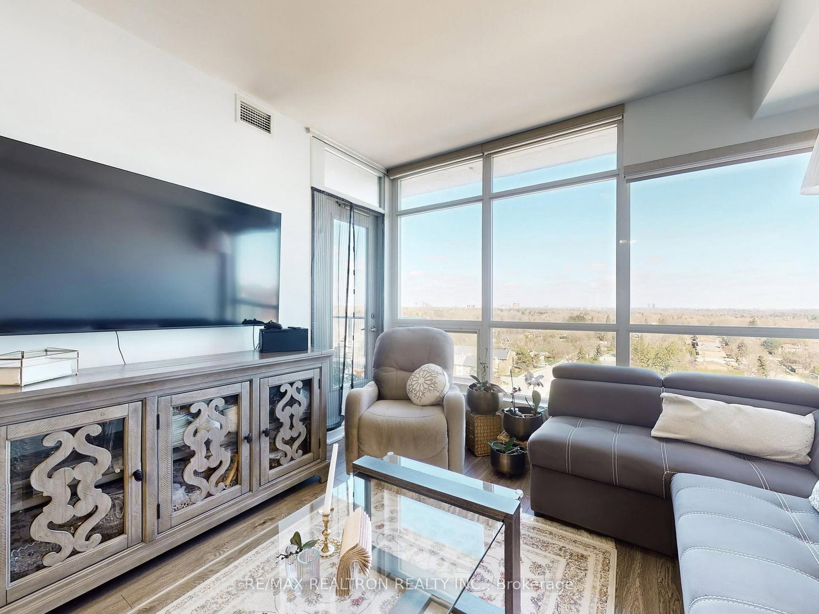 15 Singer Court, Unit Ph06 - Photo 16