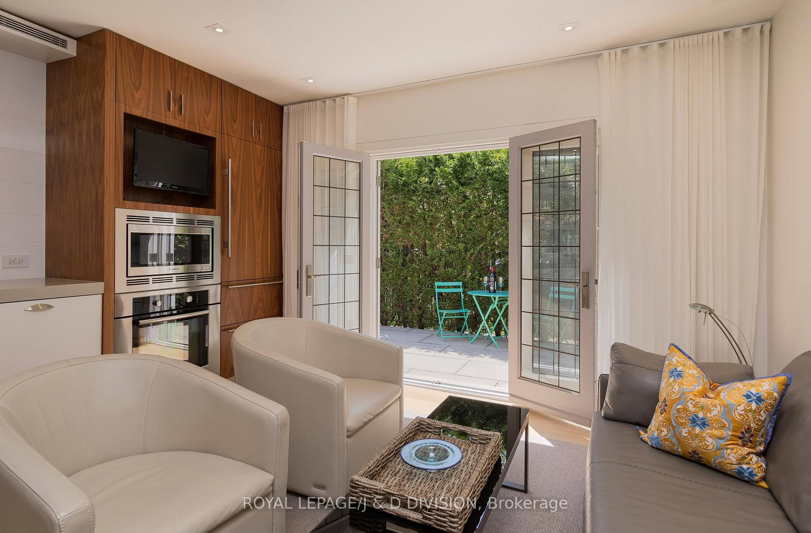 78 Roxborough Street E, Unit 400 - Photo 6