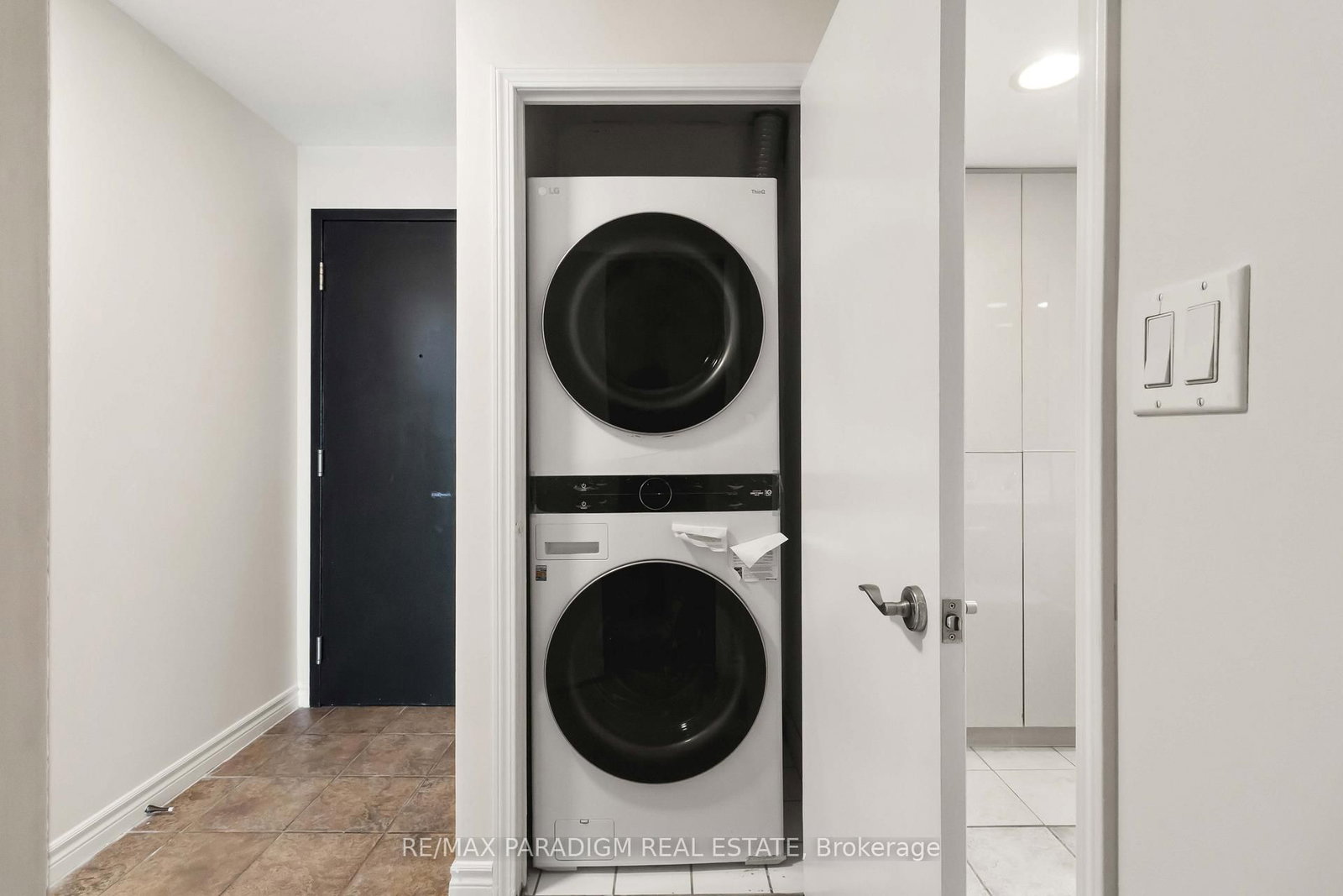 410 Queens Quay W, Unit 1017 - Photo 5