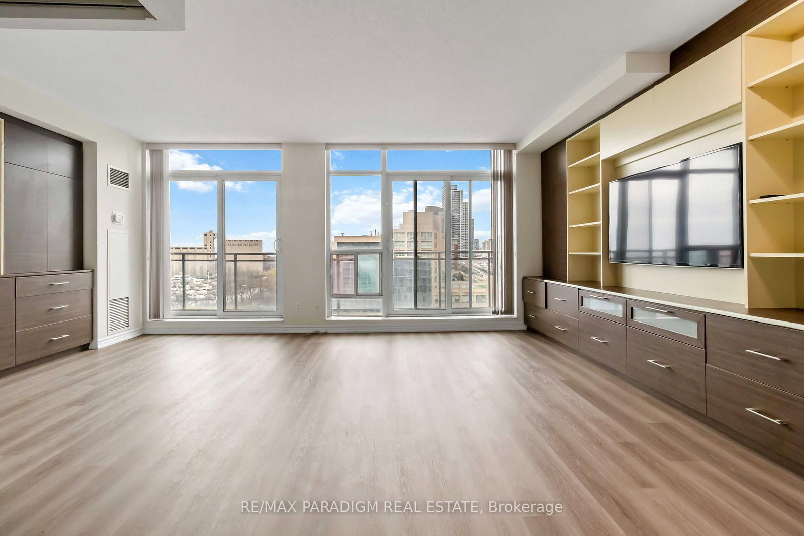 410 Queens Quay W, Unit 1017 - Photo 7