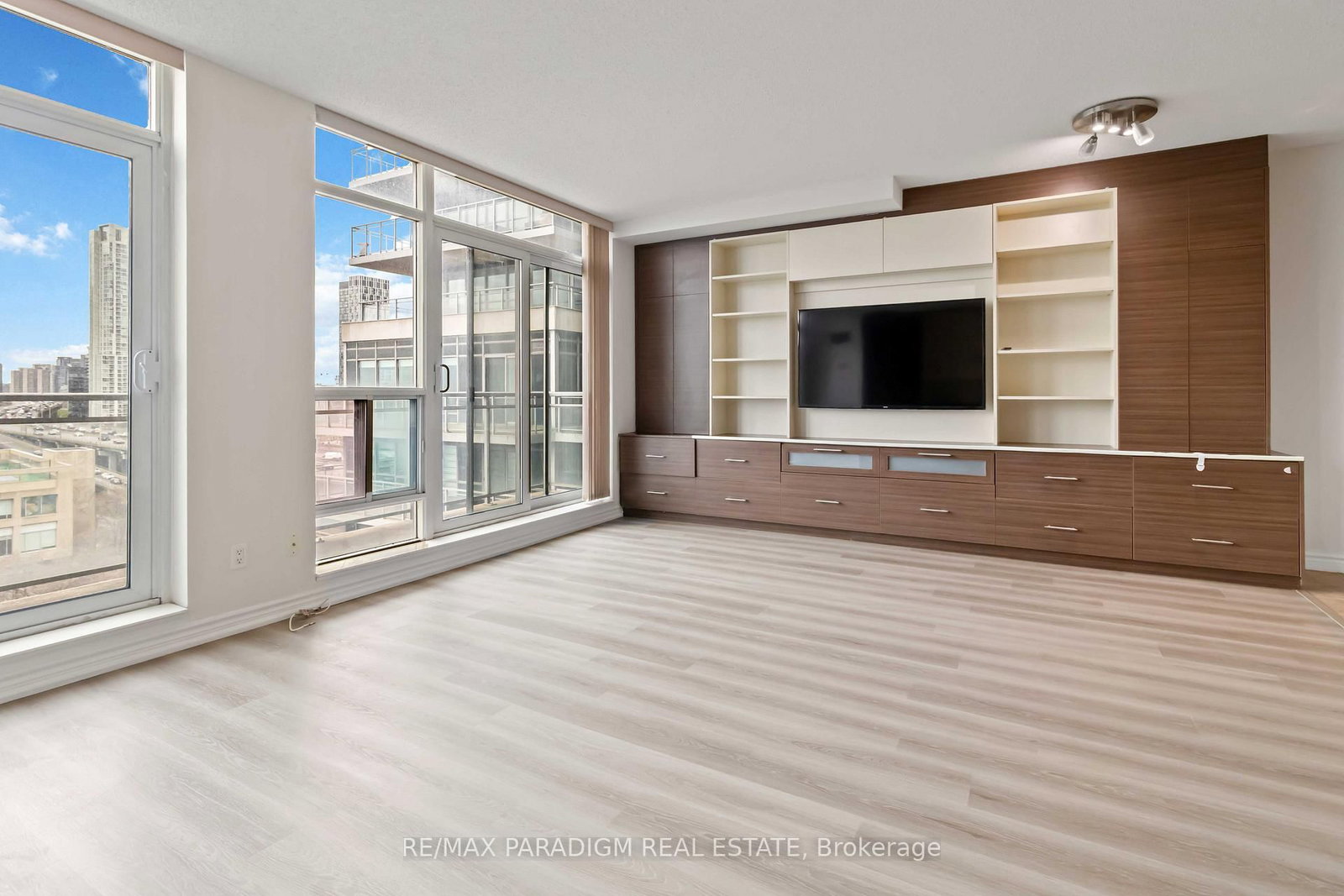 410 Queens Quay W, Unit 1017 - Photo 9