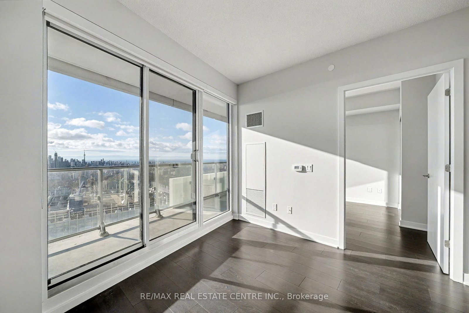 2221 Yonge Street, Unit 5404 - Photo 12