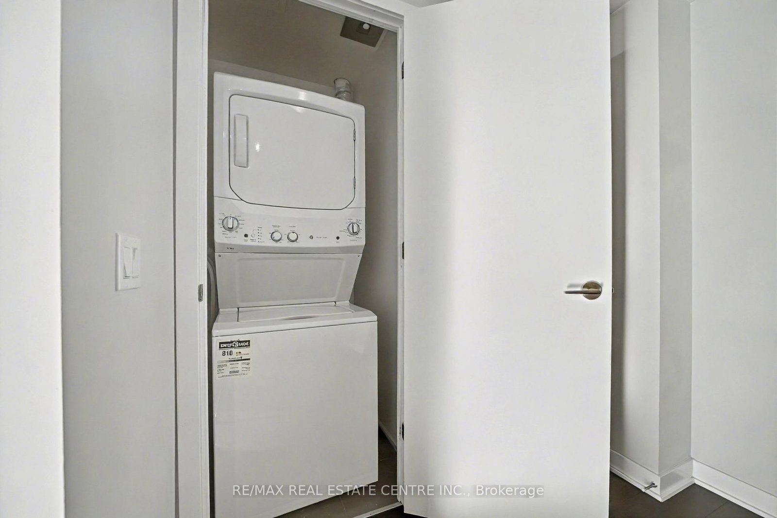 2221 Yonge Street, Unit 5404 - Photo 17