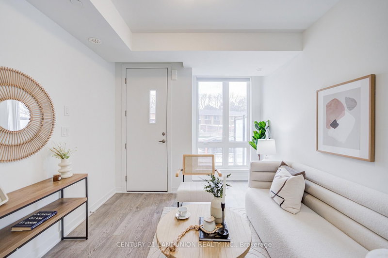 70 Turtle Island Rd, Toronto, M6A 2M5 | Image 2