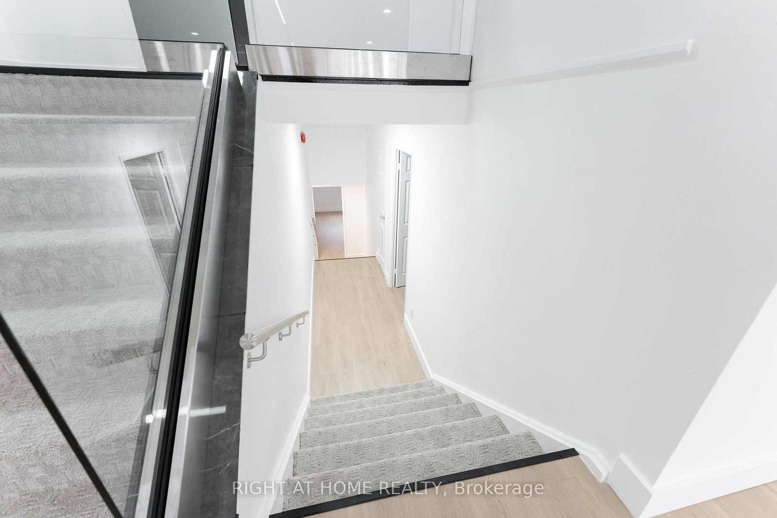 30 Church Street, Unit 905 - Photo 25