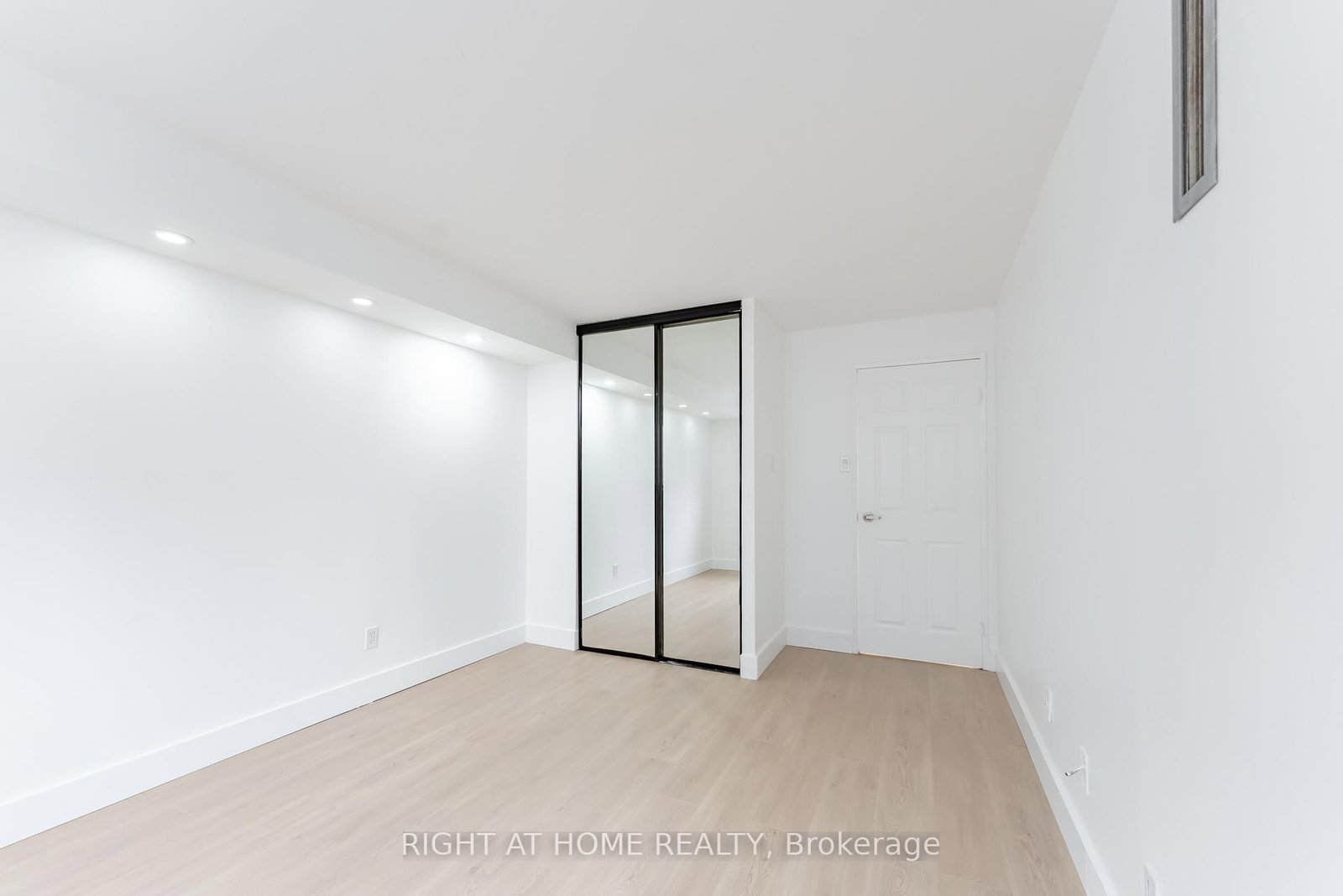 30 Church Street, Unit 905 - Photo 38