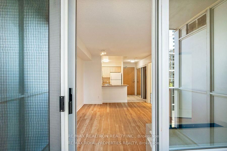4978 Yonge Street, Unit 810 - Photo 16