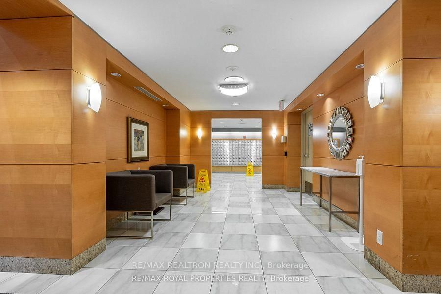 4978 Yonge Street, Unit 810 - Photo 17