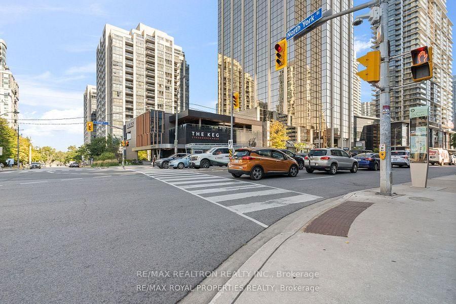 4978 Yonge Street, Unit 810 - Photo 19