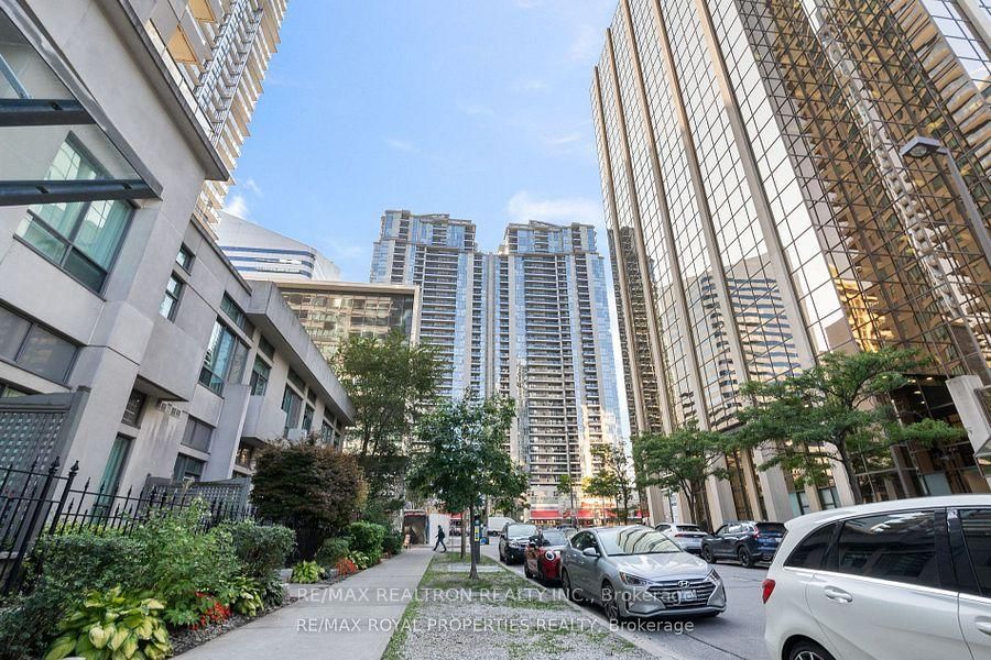 4978 Yonge Street, Unit 810 - Photo 23