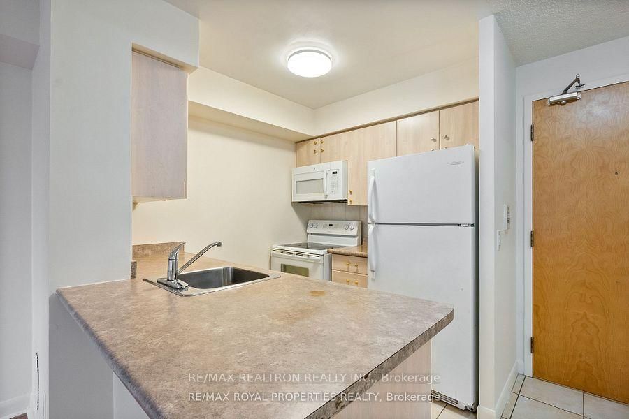 4978 Yonge Street, Unit 810 - Photo 6