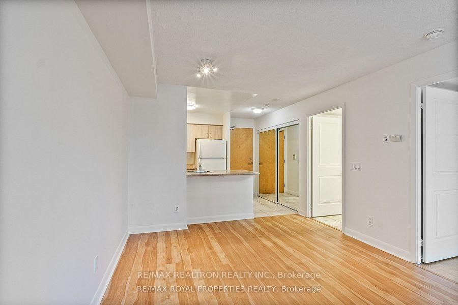 4978 Yonge Street, Unit 810 - Photo 8
