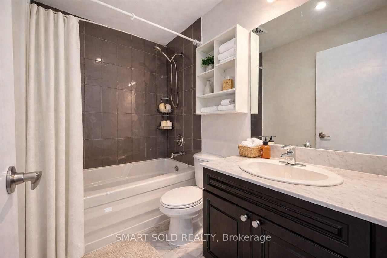 30 Canterbury Placeway E, Unit 904 - Photo 13