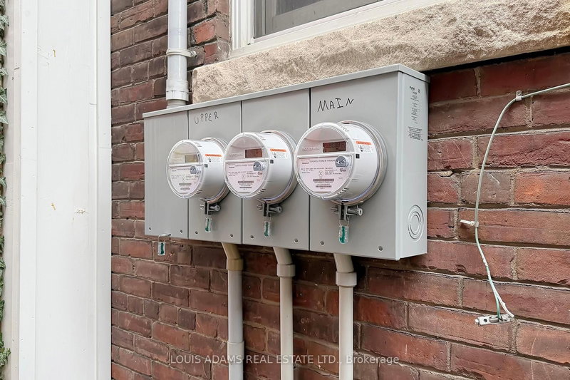 499 Palmerston Blvd, Toronto, M6G 2P2 | Image 2