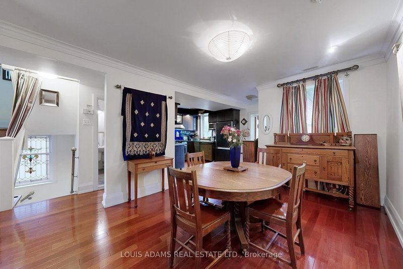 499 Palmerston Blvd, Toronto, M6G 2P2 | Image 3