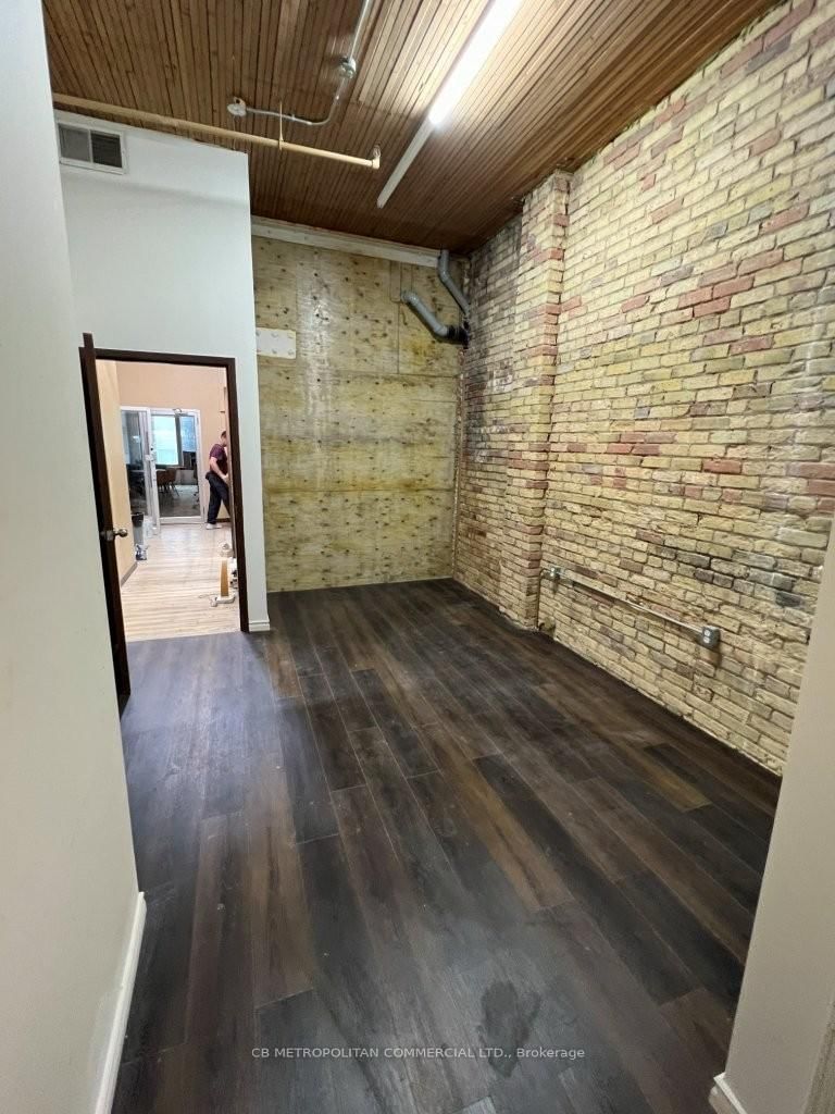 430 - 76 Richmond St E, Toronto, M5C 1P1 | Image 2