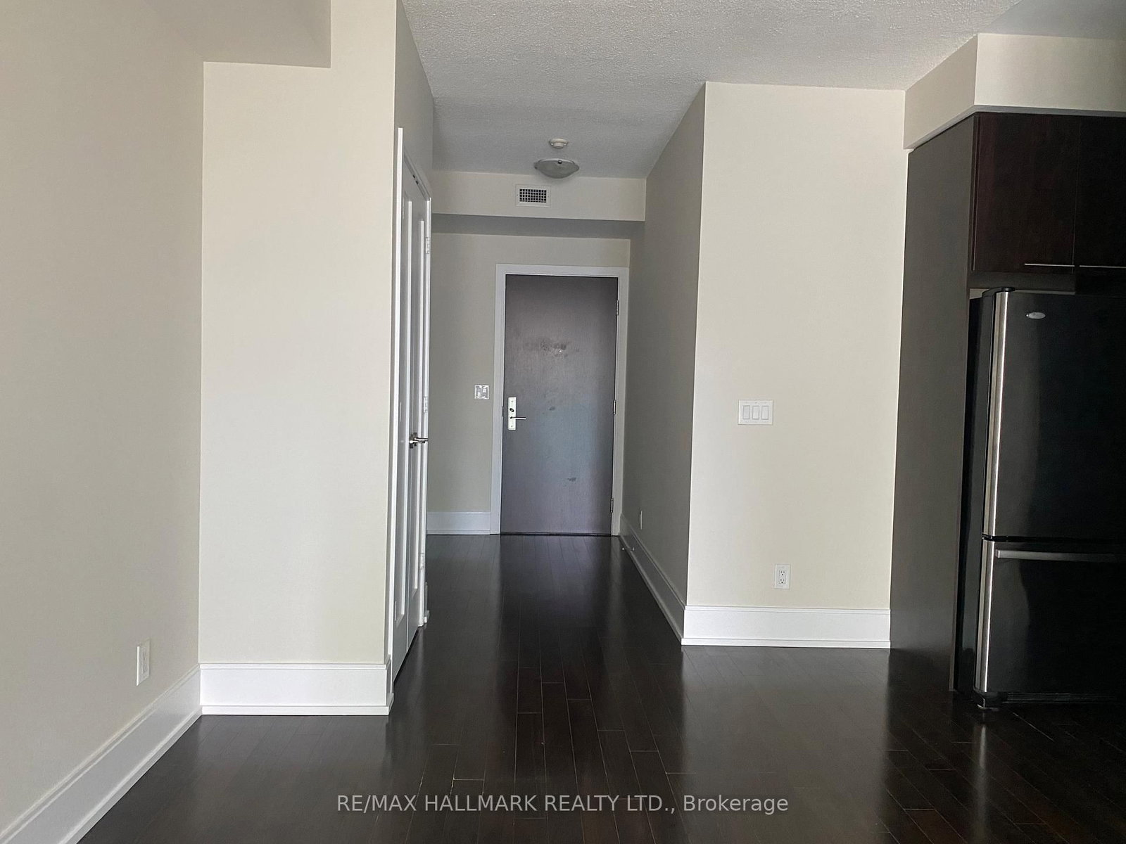 70 Roehampton Avenue, Unit 811 - Photo 3