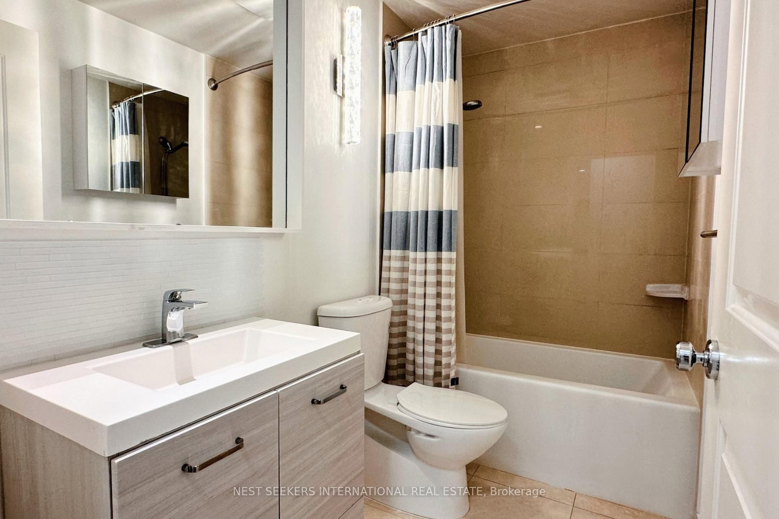 100 HARRISON Garden - Photo 7