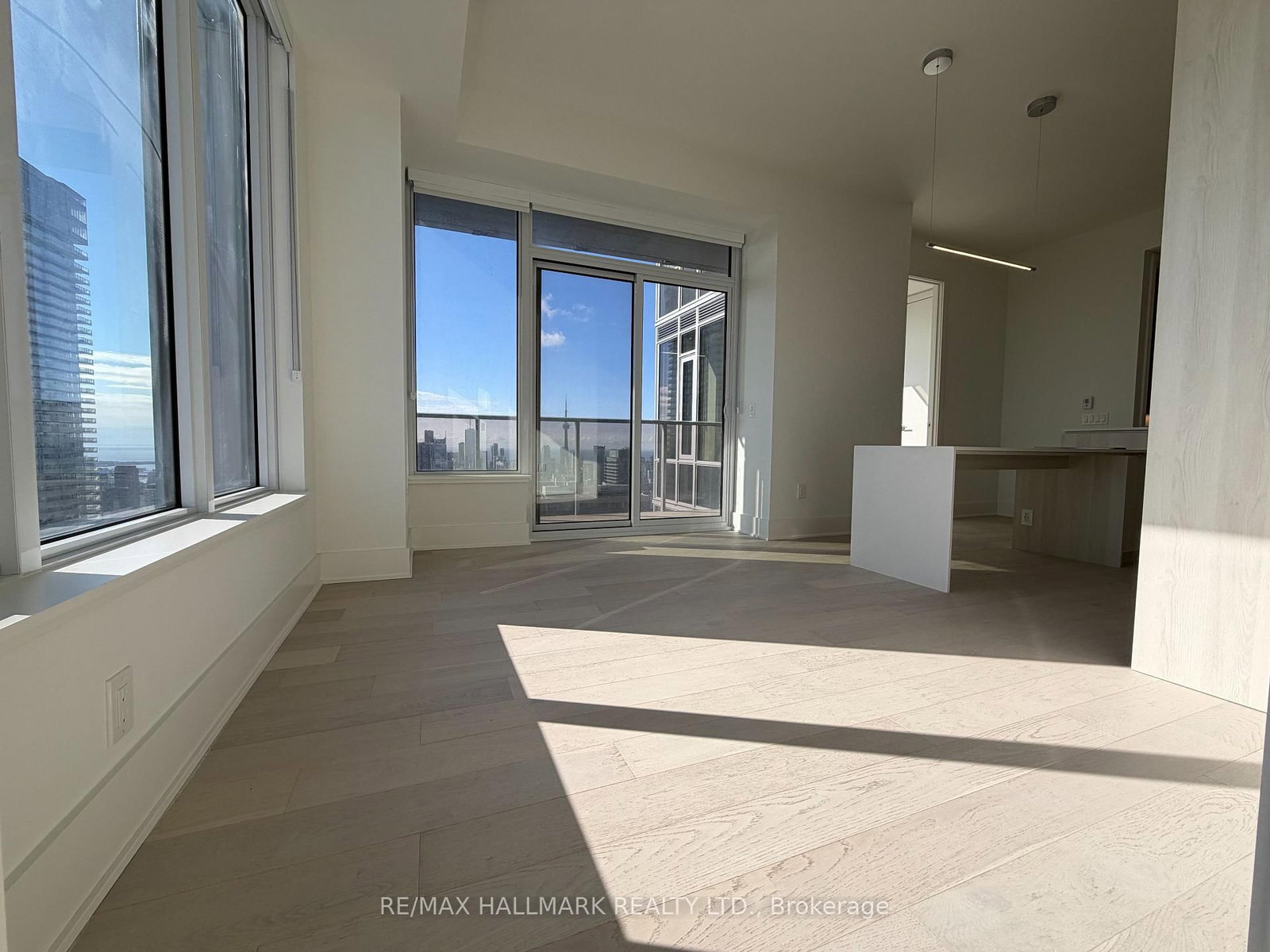 11 Yorkville Avenue, Unit 5707 - Photo 13