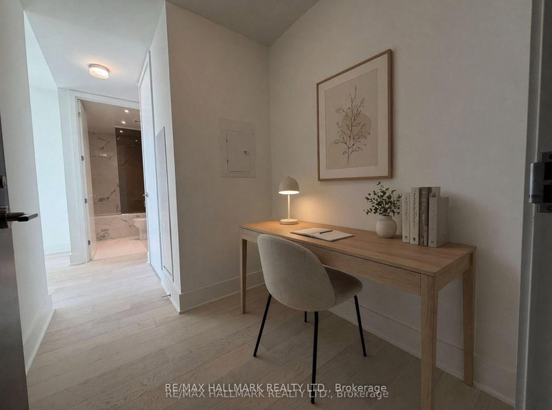 5707 - 11 Yorkville Ave, Toronto, M4W 0B7 | Image 2