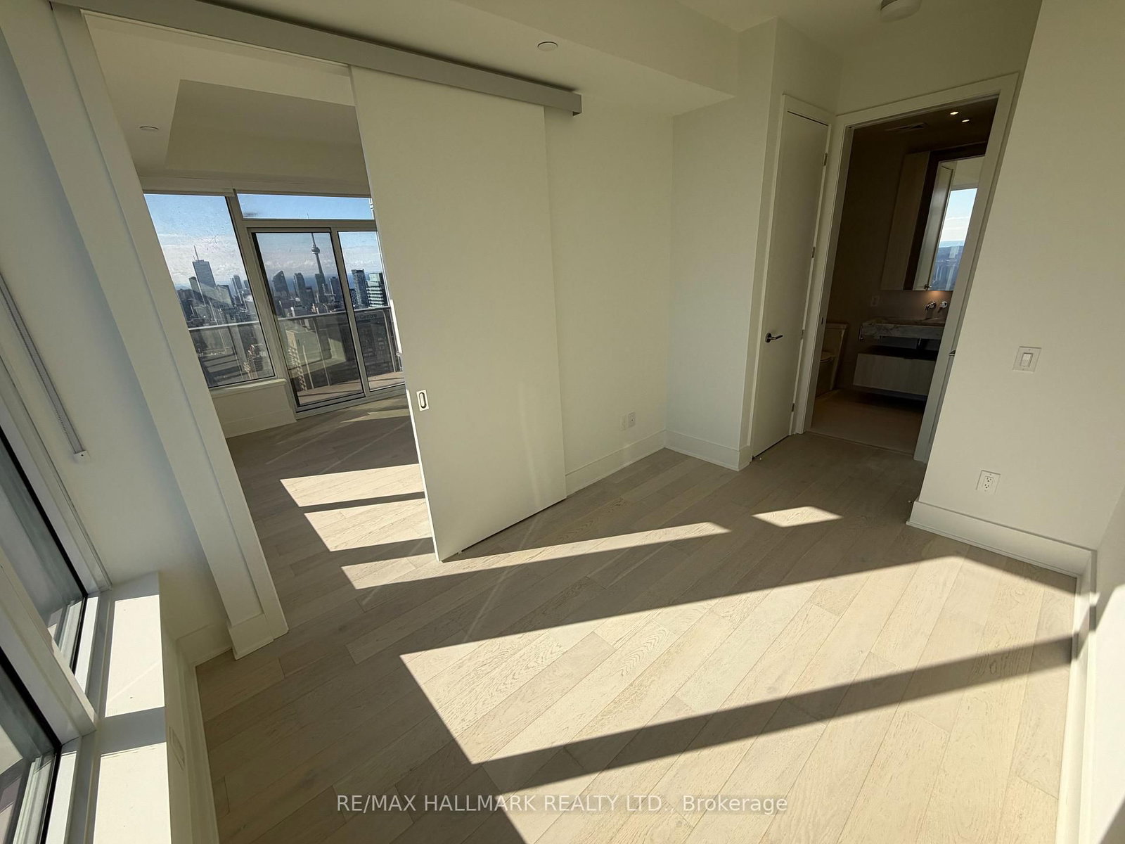 11 Yorkville Avenue, Unit 5707 - Photo 24