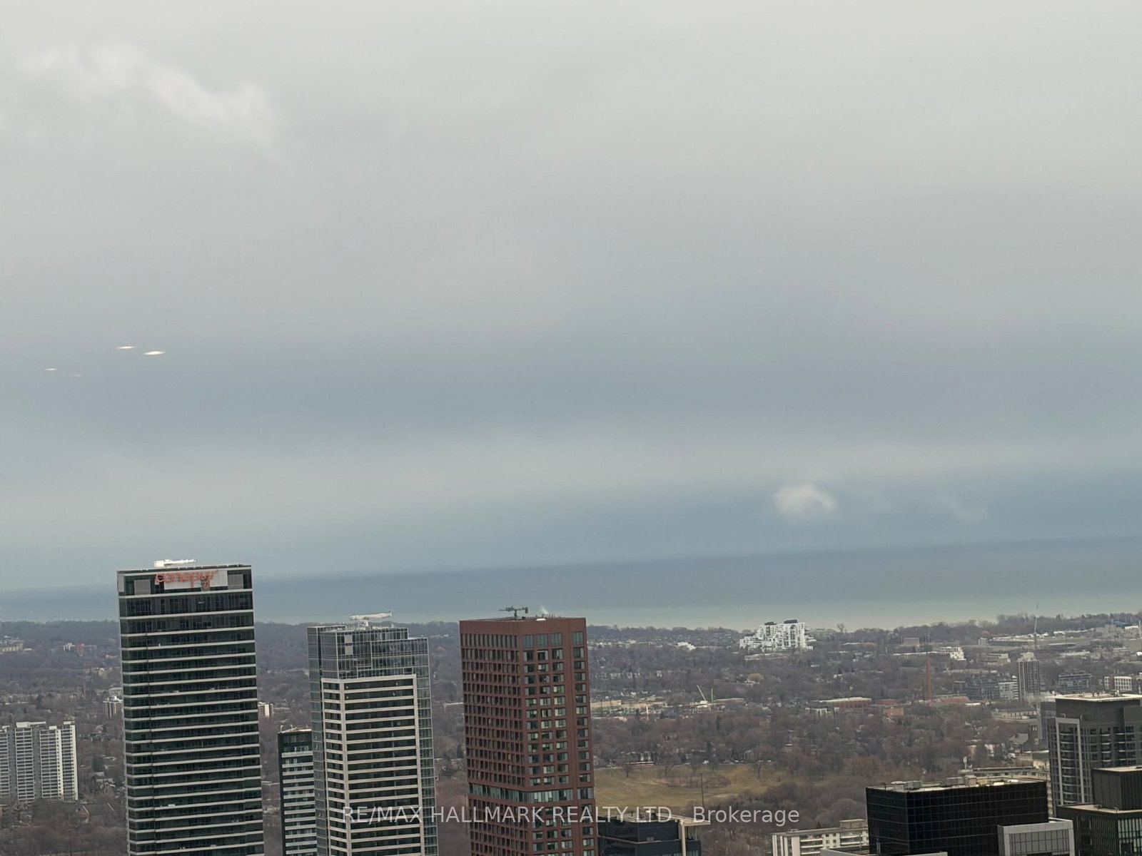 11 Yorkville Avenue, Unit 5707 - Photo 41