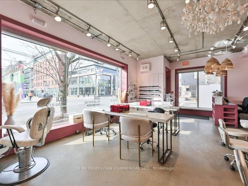 968 Queen Street W - Photo 11