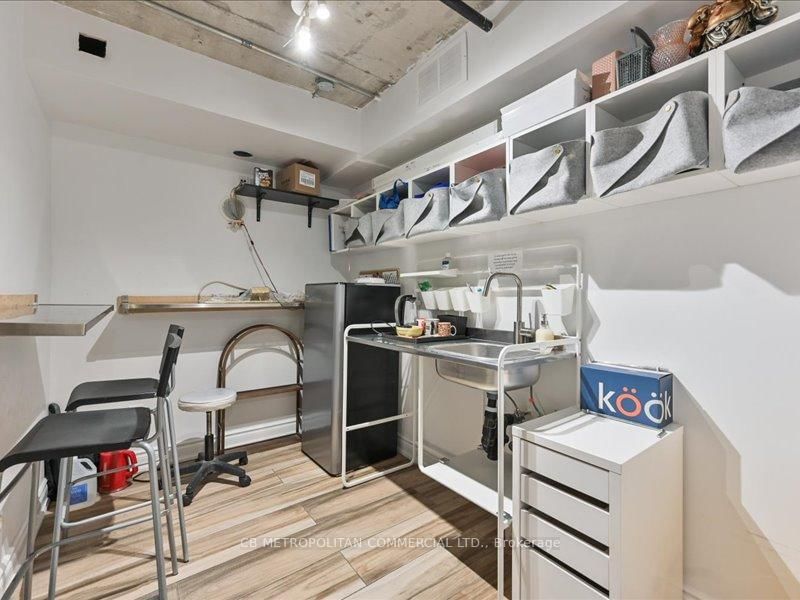 968 Queen Street W - Photo 17