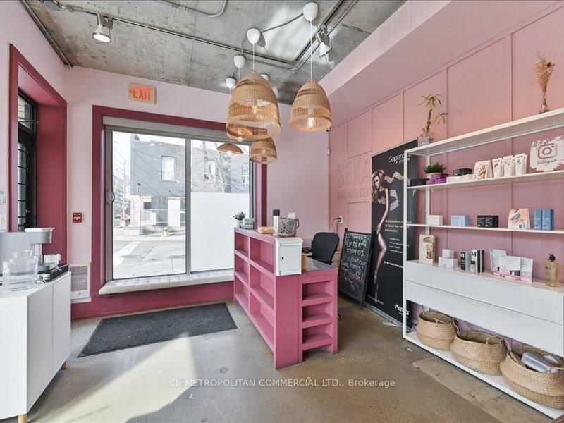 Commercial/Retail for sale at 968 Queen Street, Toronto, Ontario, M6J 1G8 - Trinity-Bellwoods - MLS: C13033232