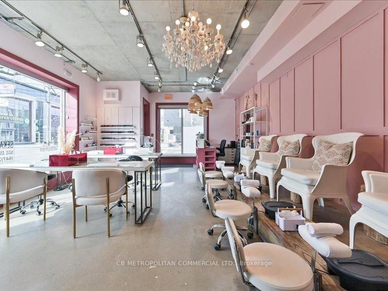 968 Queen Street W - Photo 9