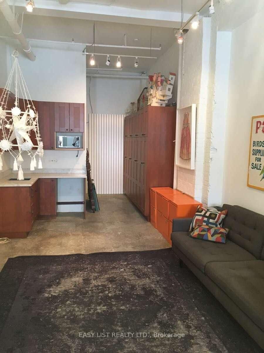 198 Walnut Avenue, Unit 2 - Photo 2