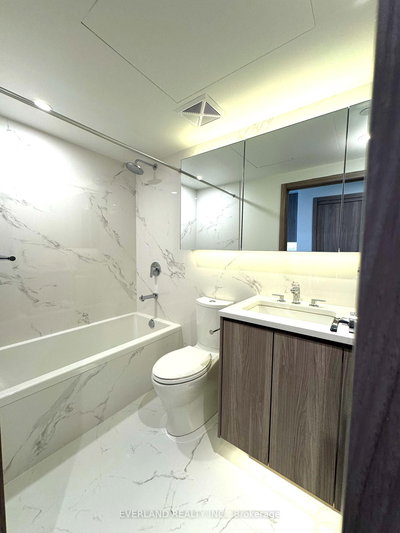 710-25 Mcmahon Drive, Toronto, Ontario image-0-4