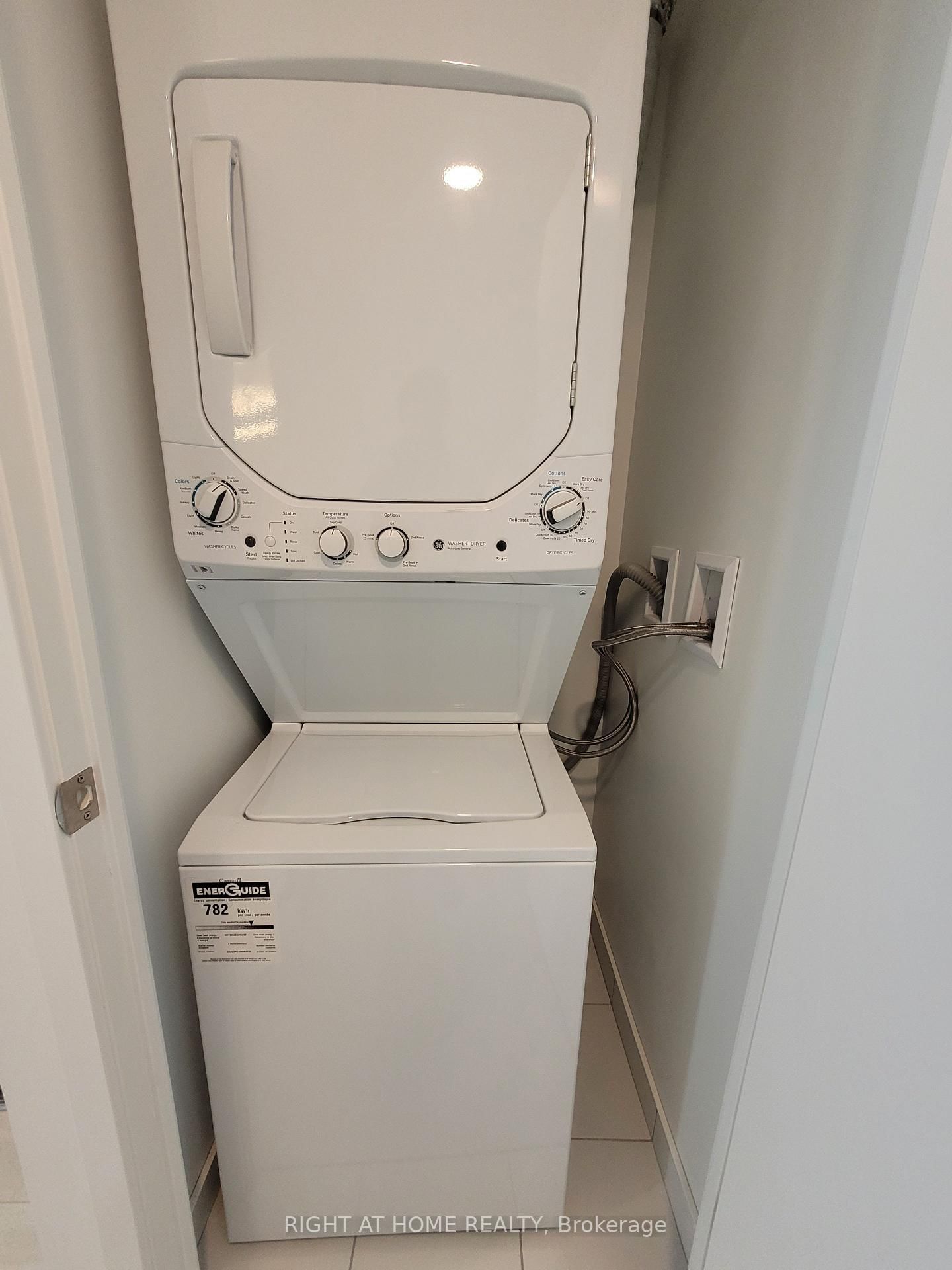 501 Yonge Street, Unit 3705 - Photo 10