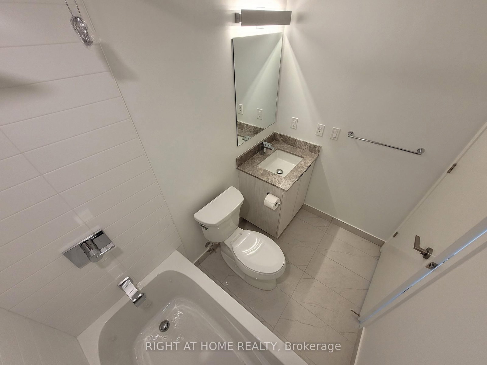 501 Yonge Street, Unit 3705 - Photo 12