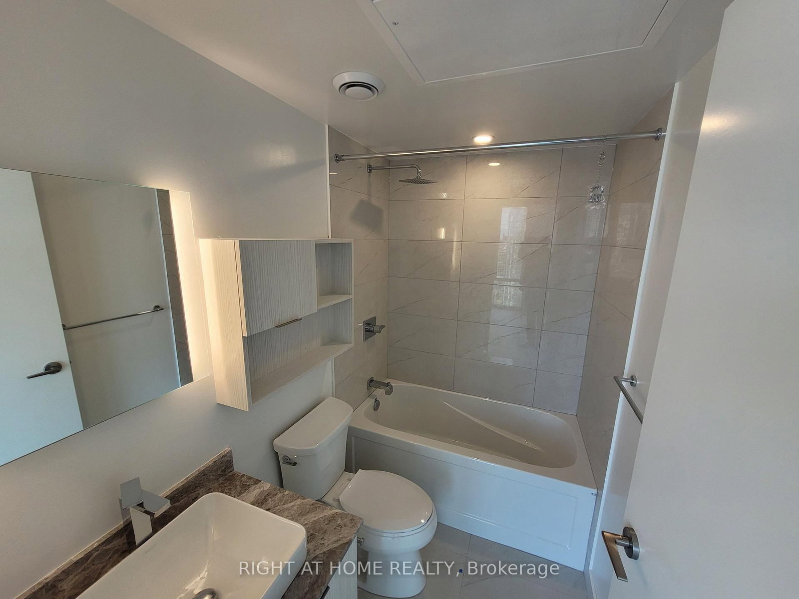 501 Yonge Street, Unit 3705 - Photo 13