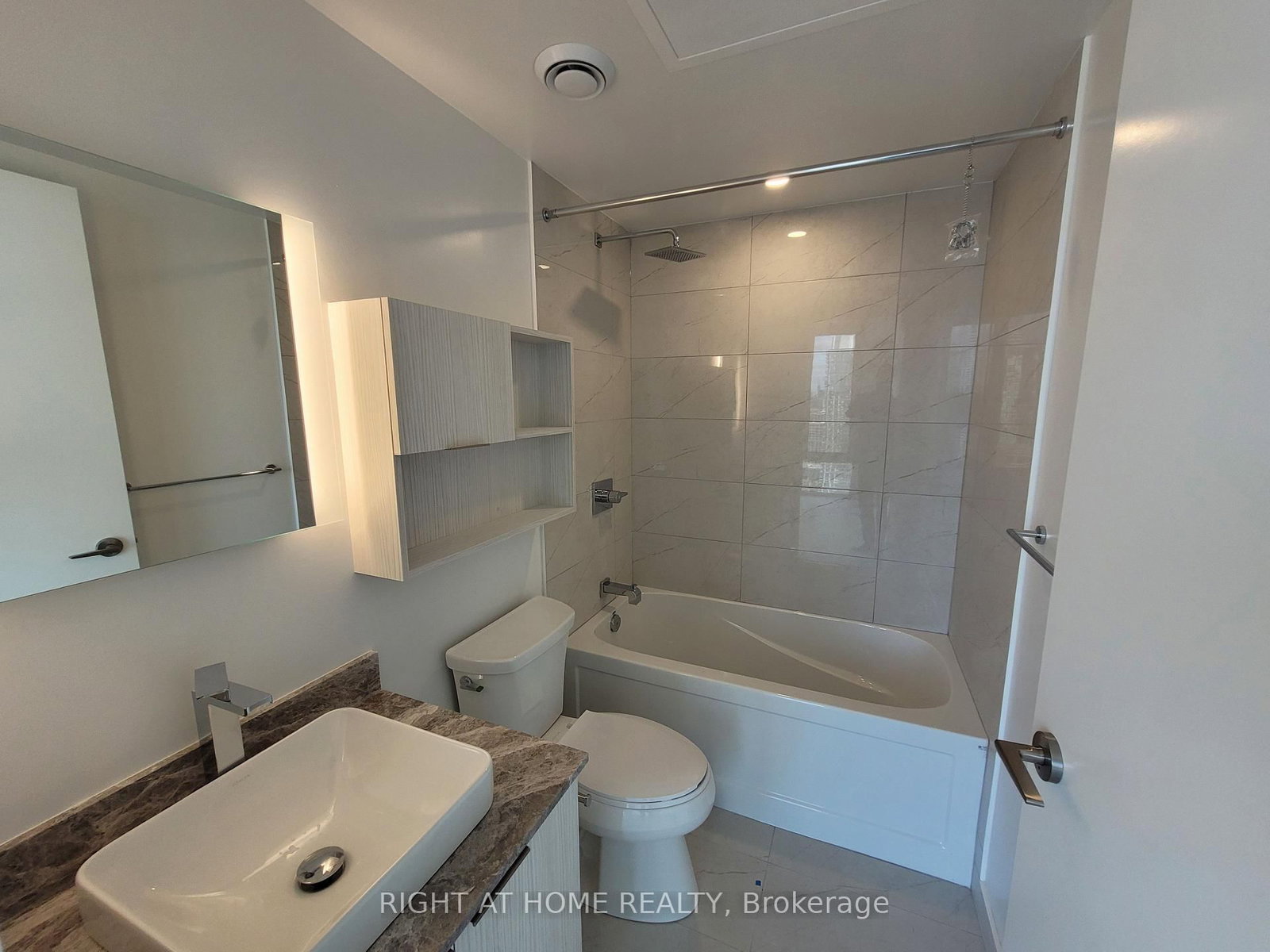 501 Yonge Street, Unit 3705 - Photo 15