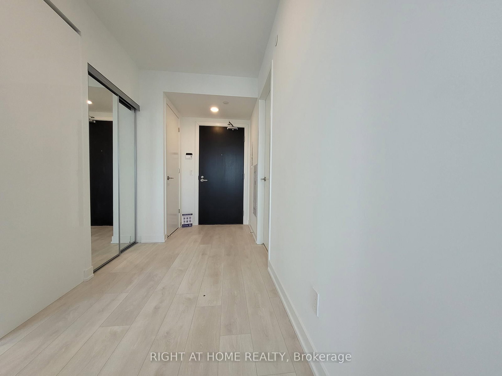 501 Yonge Street, Unit 3705 - Photo 8