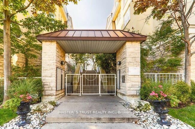 30 Stadium Road, Unit 238 - Photo 4