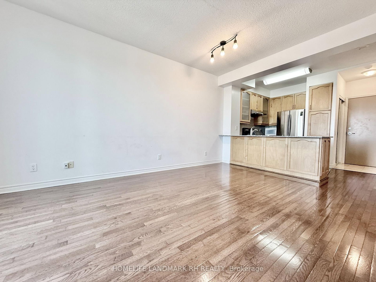 60 Byng Avenue, Unit 908 - Photo 4