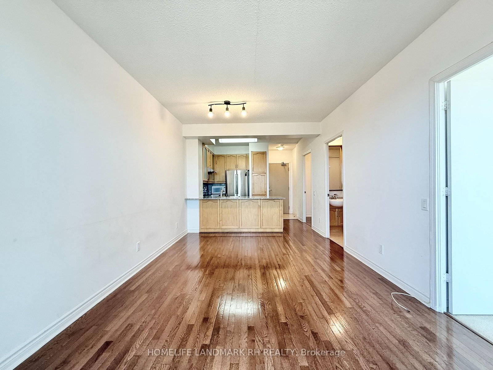 60 Byng Avenue, Unit 908 - Photo 5